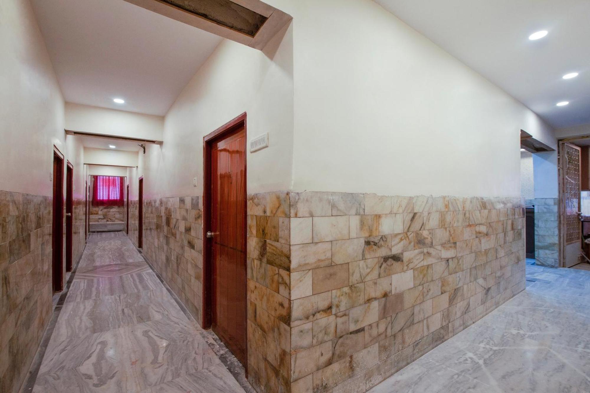 فندق أو واي أو 22907 هوليداي سيكَندراباد المظهر الخارجي الصورة